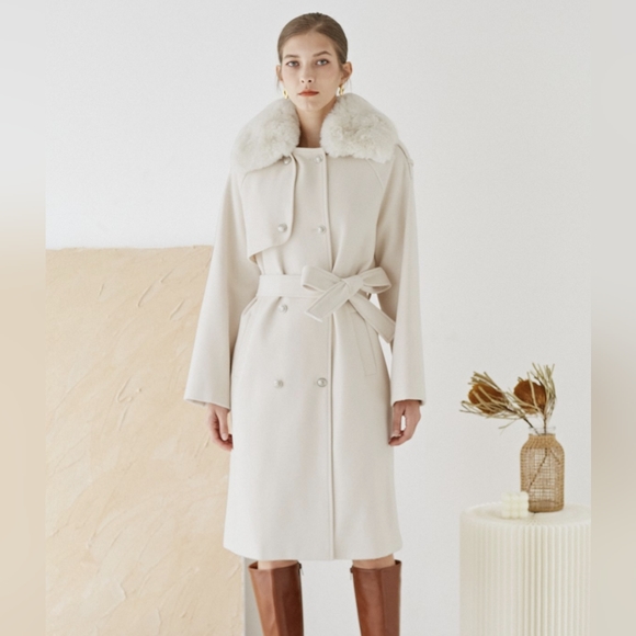 Chicwish Jackets & Blazers - Chicwish Faux Fur Colar Double Breasted Belted Coat. Cream. XS